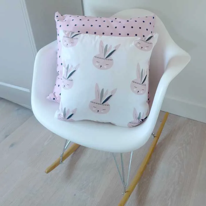 kussentje konijntje roze kussens kinderkamer hiphuisje 2