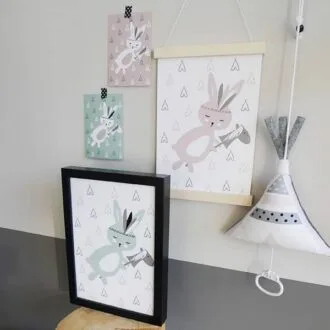 posters muziekdoosje babykamer roze groen hip huisje