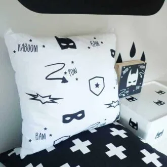 superhero decoblok kussen jongenskamer inrichting hiphuisje 3