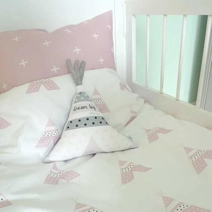 tipi kussentje roze dekbedovertrek meisje peuter hiphuisje