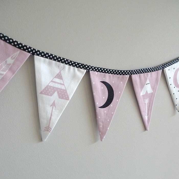 vlaggenlijn roze babykamer meisjeskamer tipi hiphuisje