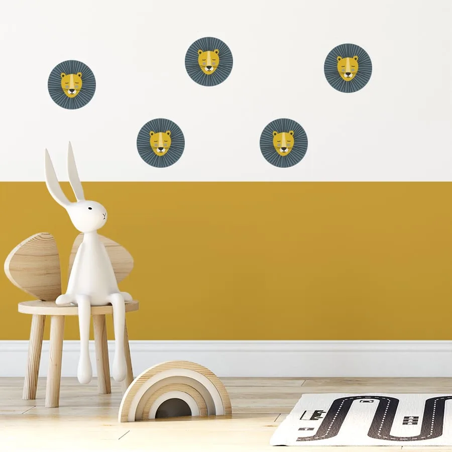 Muurstickers met leeuwen print klein okergeel blauw junglekamer hiphuisjekopie