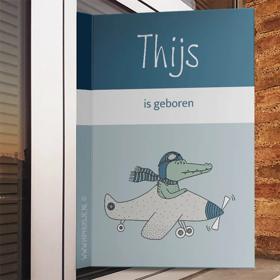 geboortebord krokodil in vliegtuig hiphuisje