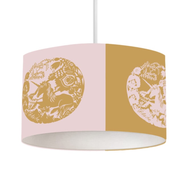 hanglamp met eenhoorn in roze met okergele print voor de meisjeskamer - hip huisje