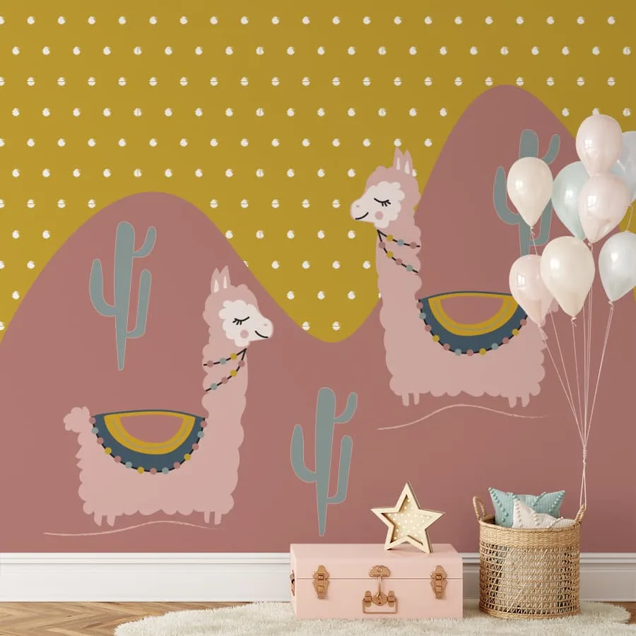 behang lama oudroze okergeel kinderkamer