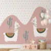 behang lama wit roze bergen kinderkamer