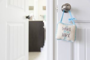 veilige kinderkamer babykamer deur sloten