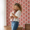 Lieveheersbeestjes behang – Schattig behang voor de kinderkamer 13 behang oudroze lieveheersbeestjes voor de babykamer