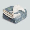Fleece deken met walvis patroon 3 deken-opgevouwen-met-walvis-patroon-hiphuisje
