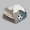 Fleece deken met voetbal print en naam of tekst 5 Untitled design 3