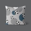 Stoer kussen met voetbal print in blauw grijs 5 Kussen voetballen grijs blauw hiphuisje
