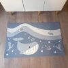 Vloerkleed met walvis print 7 vloerkleed kinderkamer met walvis in de oceaan print hiphuisje