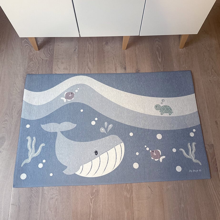 Vloerkleed met walvis print 3 vloerkleed kinderkamer met walvis in de oceaan print hiphuisje