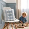 sierkussen kinderkamer met streepjes lichtblauw