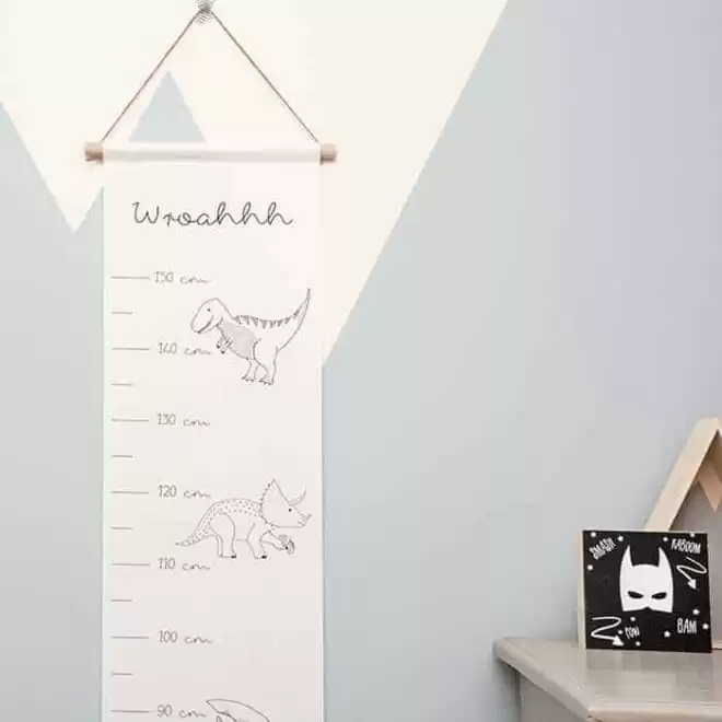 dino groeimeter wit dinokamer jongenskamer meetlat hiphuisje