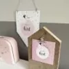 geboortevaantje meisje poster kaartje geboorte koffertje babymeisje babykamer inrichten hiphuisje