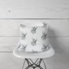 kussen konijntjes blauw achterzijde babykamer kinderkamerstyling hiphuisje 2