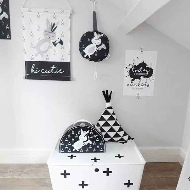 muziekdoosje textiel poster poster kussens koffertje zwart wit kinderkamer babykamer