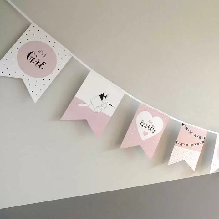 vlaggenlijn vlaggetjes geboorte meisje babygeboren kraamfeest babyshower geboorteaankondiging