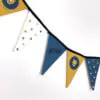 detail vlaggenlijn leeuw oker hiphuisje