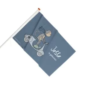 geboortevlag aapje op een scooter gevelvlag jongetje aapje blauw hiphuisje